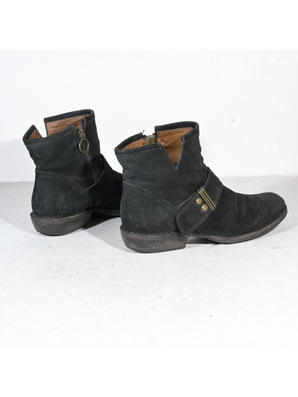 Black Suede Ankle Boots Almond Toe Buckle Strap Inside Zip Moto Made in Italy Wo - Picture 3 of 8